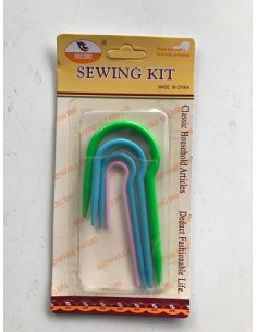 SET 4 AGUJAS DE PLASTICO
