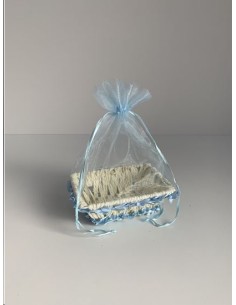CESTA CON ORGANZA CELESTE 16X12X5.5CM