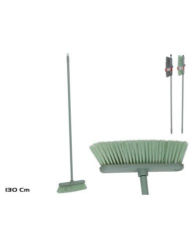 ESCOBA CON MANGO 140CM 2 SURT