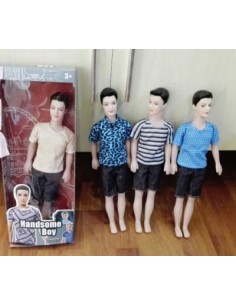 MUÑECO FASHION EN CAJA EXPOSITORA